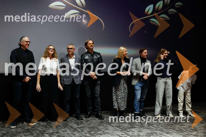 Podelitev druge zlate role za ustvarjalce filma Belo se pere na 90