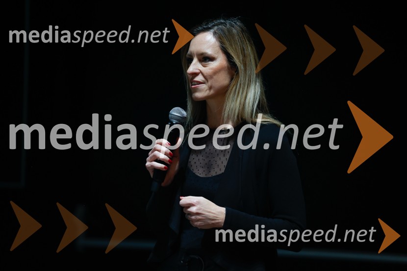 Podelitev druge zlate role za ustvarjalce filma Belo se pere na 90