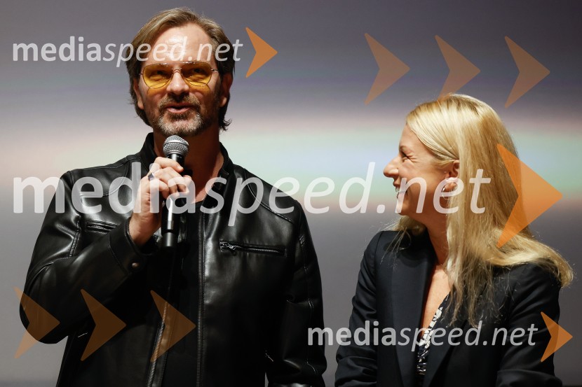 Podelitev druge zlate role za ustvarjalce filma Belo se pere na 90