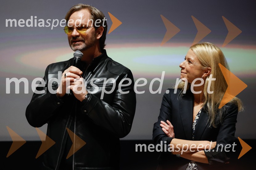 Podelitev druge zlate role za ustvarjalce filma Belo se pere na 90