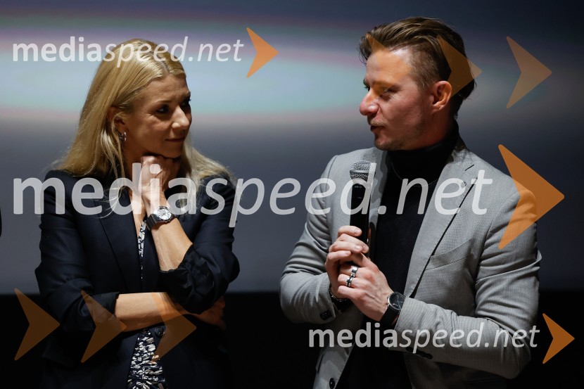 Podelitev druge zlate role za ustvarjalce filma Belo se pere na 90