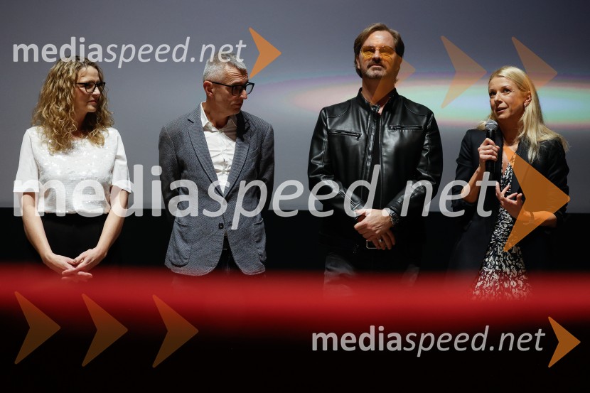 Podelitev druge zlate role za ustvarjalce filma Belo se pere na 90