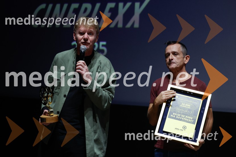Podelitev druge zlate role za ustvarjalce filma Belo se pere na 90