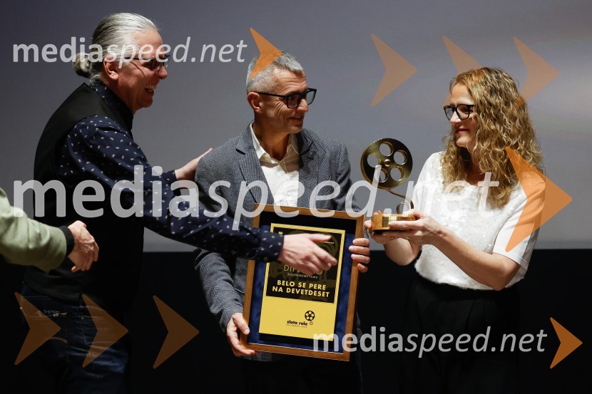 Podelitev druge zlate role za ustvarjalce filma Belo se pere na 90