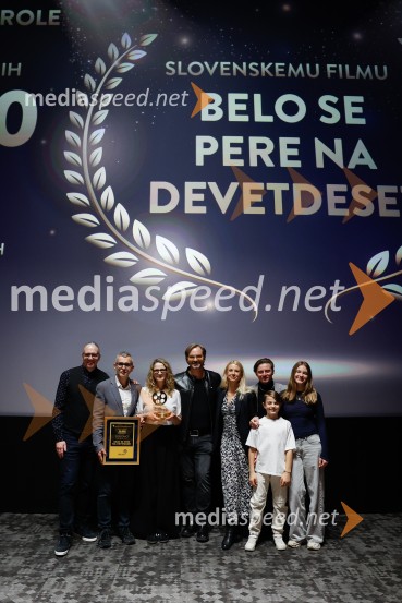 Podelitev druge zlate role za ustvarjalce filma Belo se pere na 90