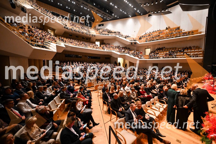 32. managerski koncert