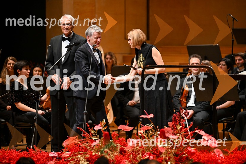 32. managerski koncert