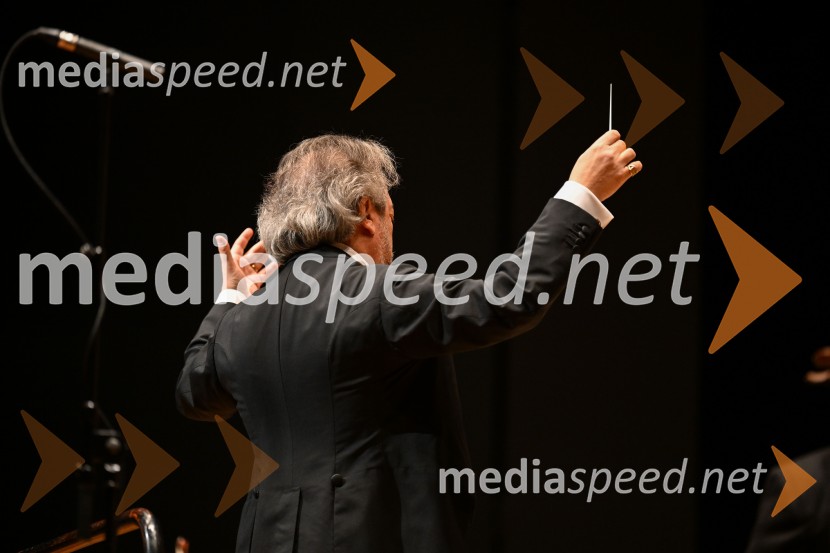 32. managerski koncert