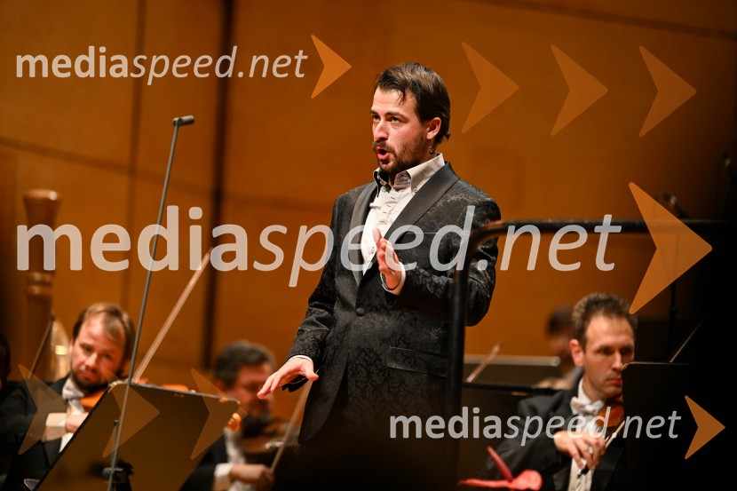 32. managerski koncert