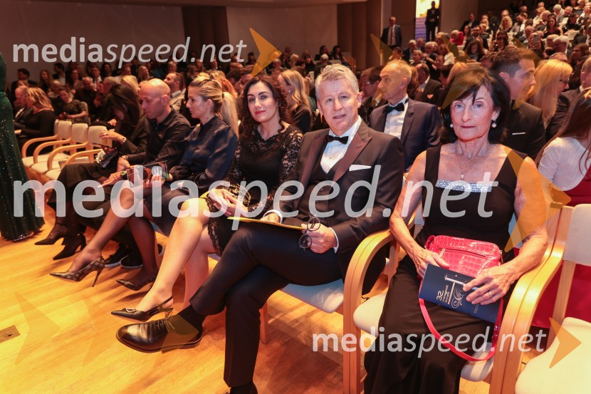 32. Managerski koncert