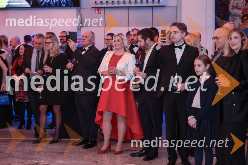 32. Managerski koncert