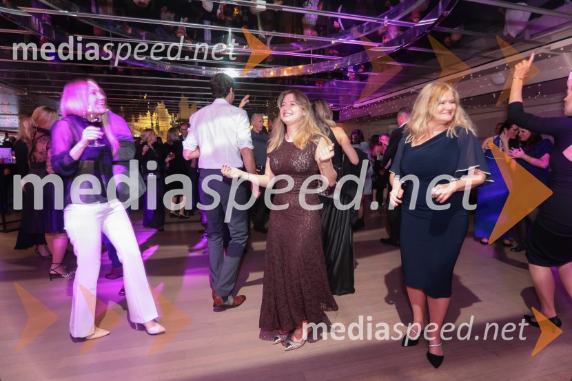 32. Managerski koncert