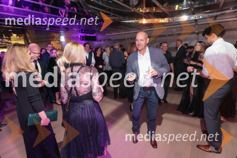 32. Managerski koncert