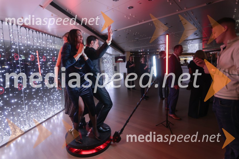 32. Managerski koncert