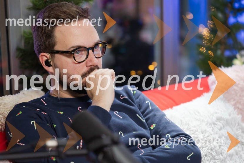  Nejc Šmit, improvizator, stand up komik, glasbenikDobrodelni maraton Radia 1