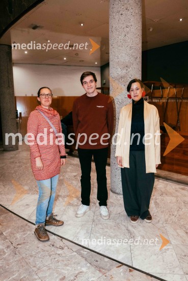 Avtorski projekt 1983 - Transgeneracijska dokumentarna fikcija v SNG Nova Gorica