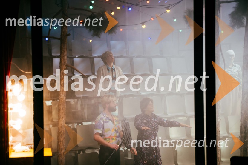 Avtorski projekt 1983 - Transgeneracijska dokumentarna fikcija v SNG Nova Gorica