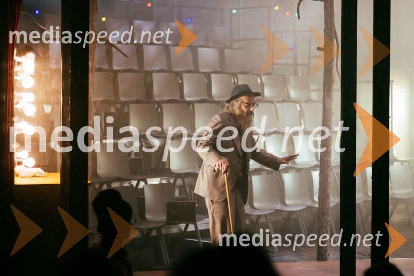 Avtorski projekt 1983 - Transgeneracijska dokumentarna fikcija v SNG Nova Gorica