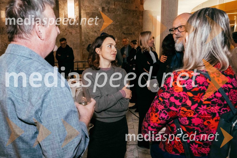 Avtorski projekt 1983 - Transgeneracijska dokumentarna fikcija v SNG Nova Gorica