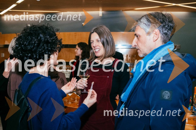 Avtorski projekt 1983 - Transgeneracijska dokumentarna fikcija v SNG Nova Gorica