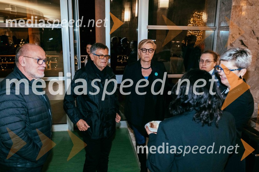 Avtorski projekt 1983 - Transgeneracijska dokumentarna fikcija v SNG Nova Gorica