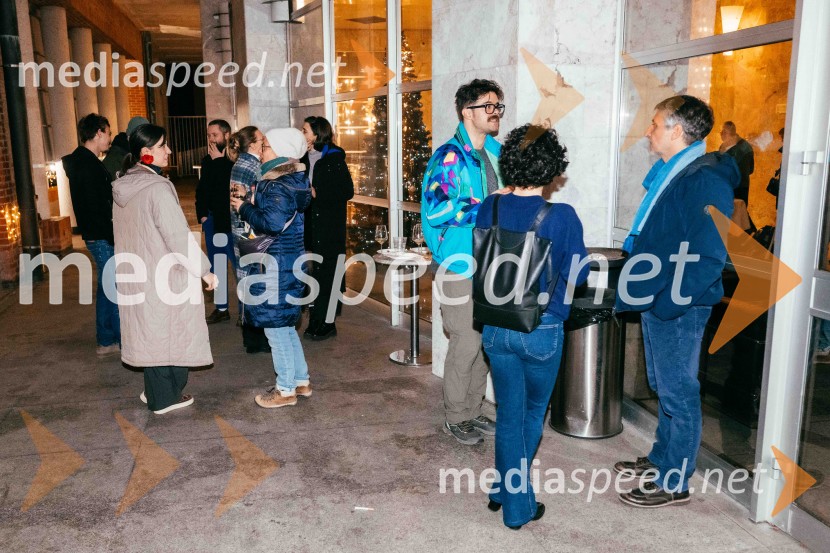 Avtorski projekt 1983 - Transgeneracijska dokumentarna fikcija v SNG Nova Gorica