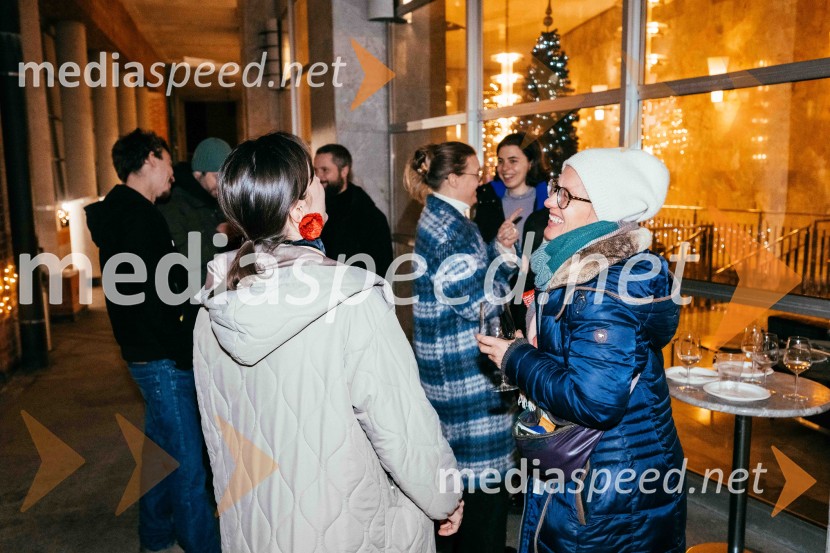 Avtorski projekt 1983 - Transgeneracijska dokumentarna fikcija v SNG Nova Gorica