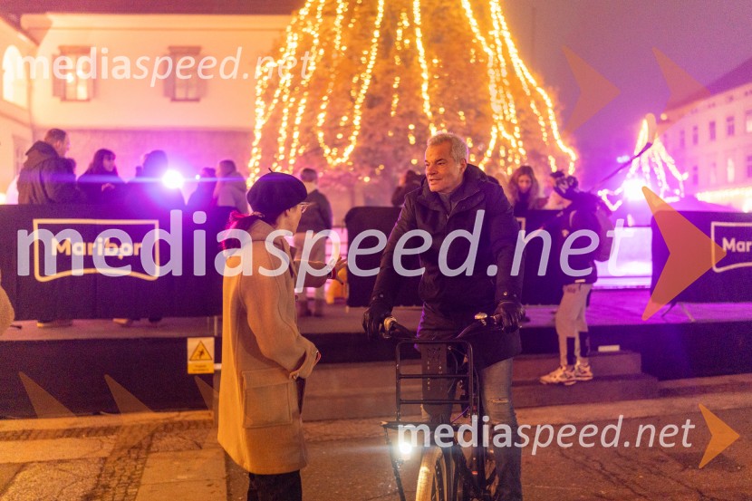 Čarobno drsališče v Mariboru