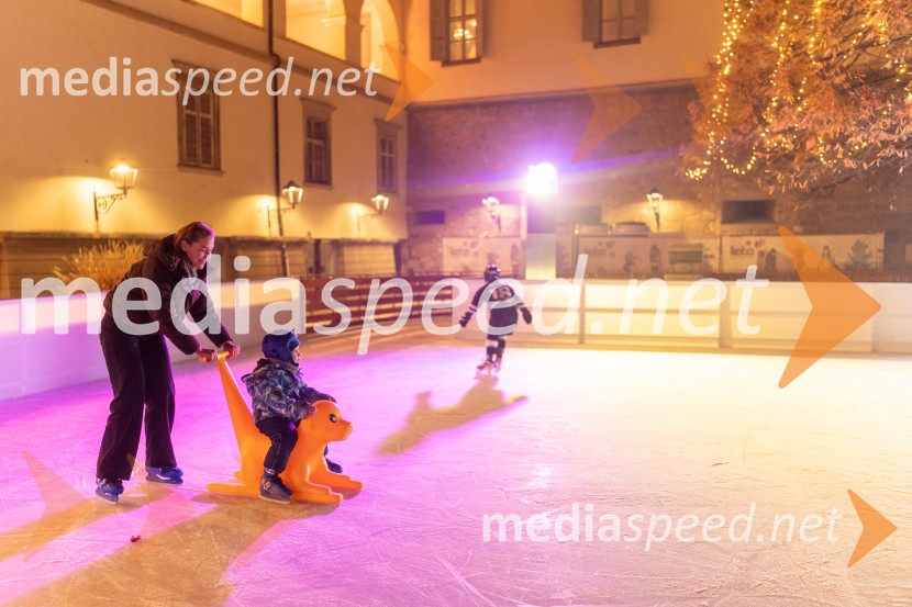 Čarobno drsališče v Mariboru