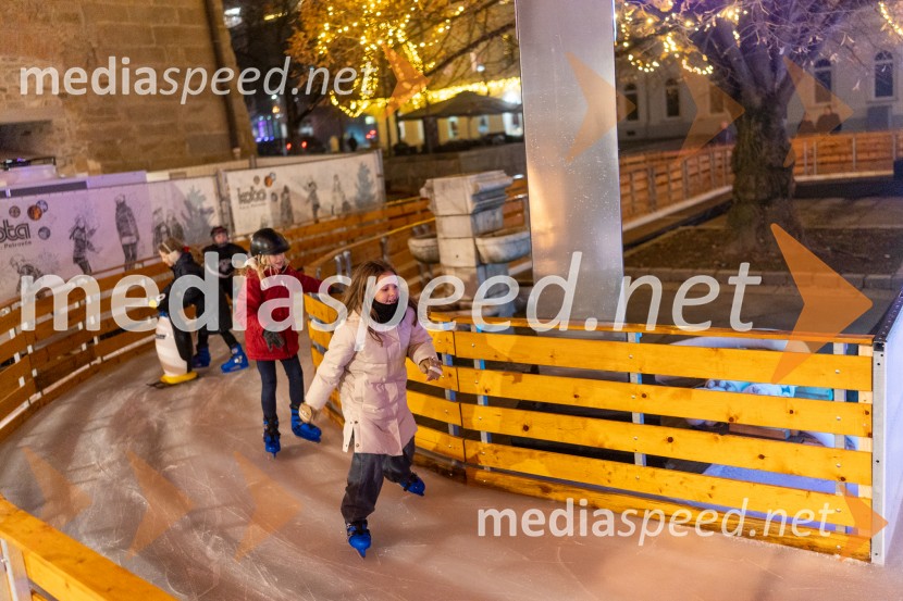 Čarobno drsališče v Mariboru