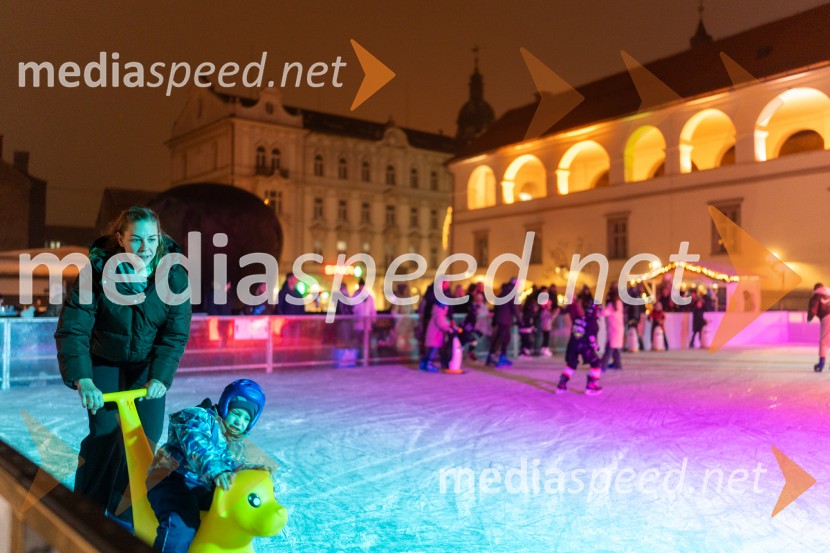 Čarobno drsališče v Mariboru