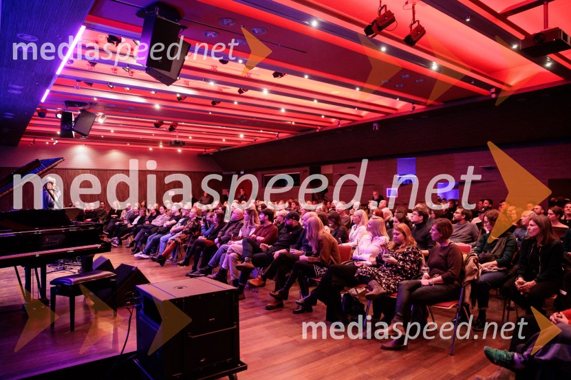 Patetico z novim projektom Armadilo: glasbena izkušnja ranljivosti in moči