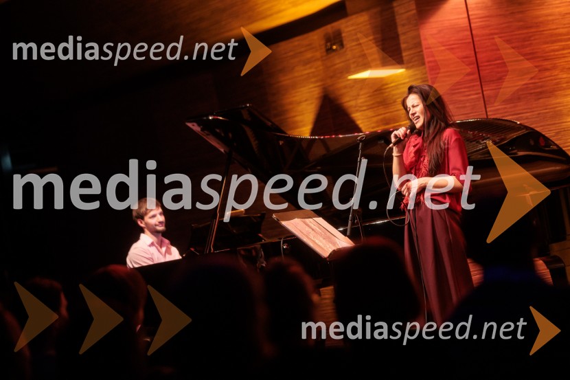 Patetico z novim projektom Armadilo: glasbena izkušnja ranljivosti in moči