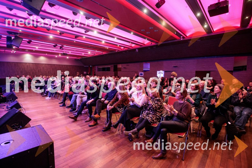 Patetico z novim projektom Armadilo: glasbena izkušnja ranljivosti in moči