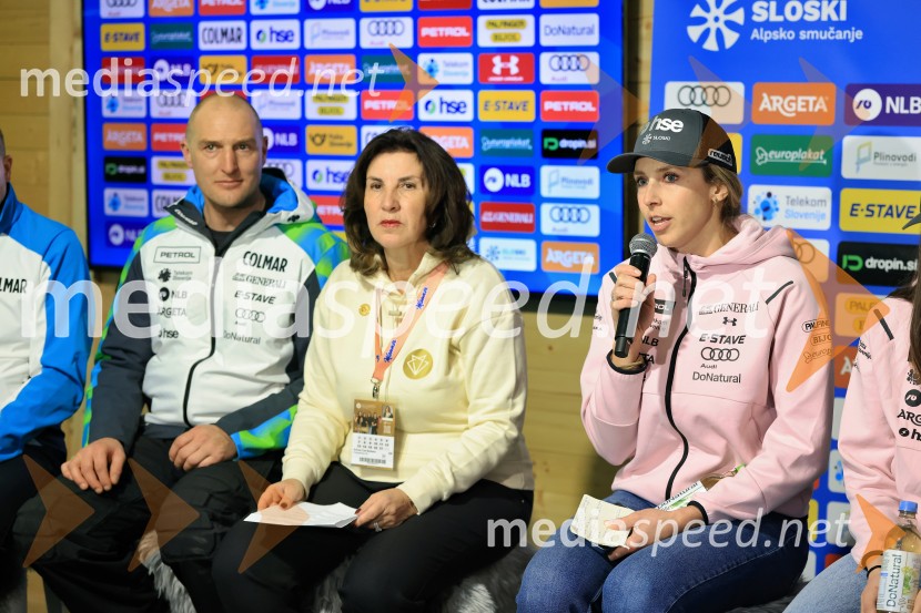  ... ;  ... ;  Ana Bucik Jogan, smučarkaFIS SP v smučanju za ženske Kranjska Gora 2026 - Novinarska konferenca pred tekmo