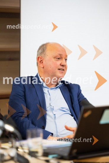 Ponovoletno druženje Mladinske knjige z uredniki in novinarji v znamenju knjižnih novosti 2026