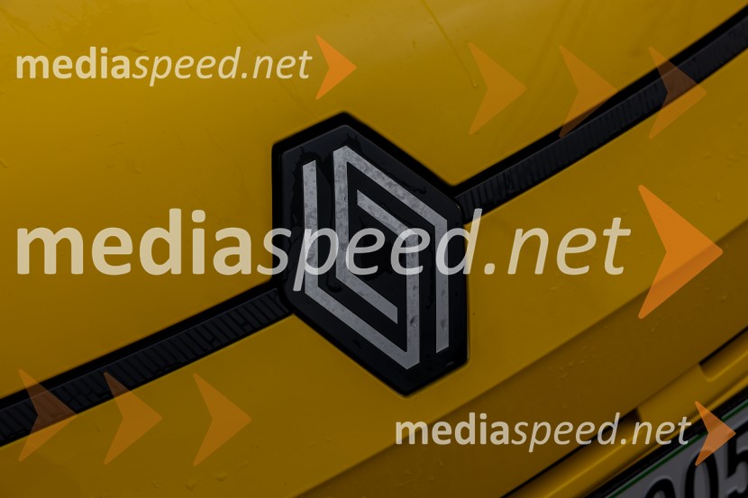 Renault 5: ICONIC CINQ 150 COMFORT RANGE