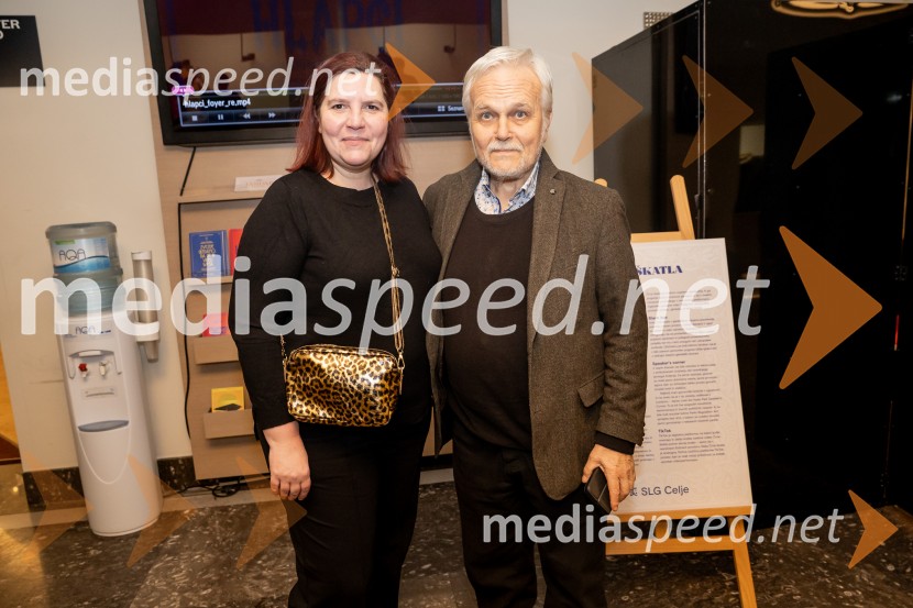 Hlapci - dokumentarec za prihodnost: krstna uprizoritev sodobne reinterpretacije Cankarja