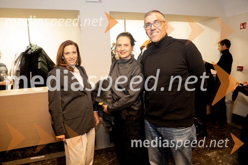 Hlapci - dokumentarec za prihodnost: krstna uprizoritev sodobne reinterpretacije Cankarja