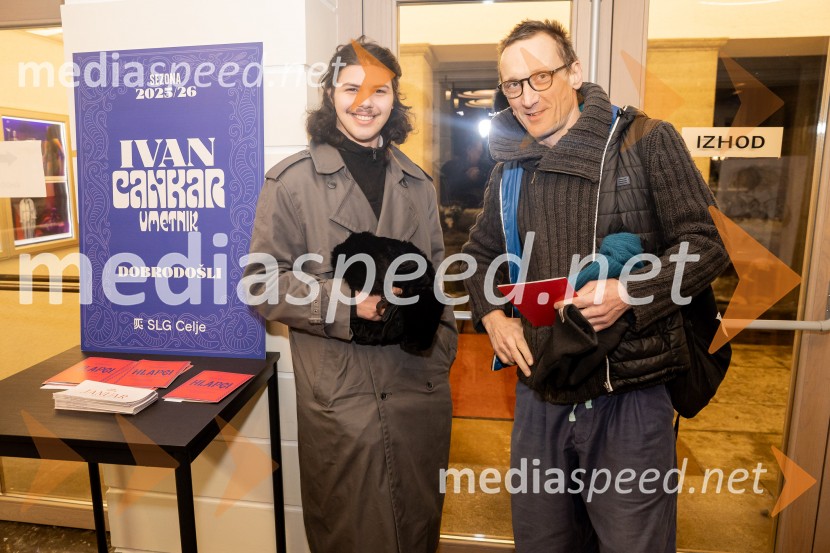 Hlapci - dokumentarec za prihodnost: krstna uprizoritev sodobne reinterpretacije Cankarja