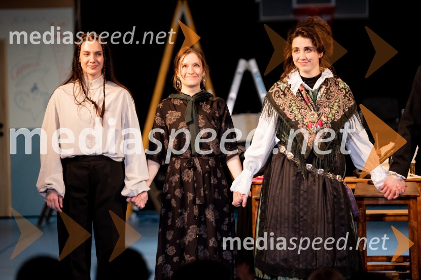 Hlapci - dokumentarec za prihodnost: krstna uprizoritev sodobne reinterpretacije Cankarja