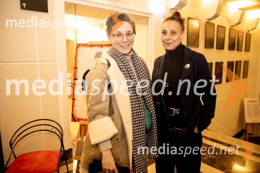 Hlapci - dokumentarec za prihodnost: krstna uprizoritev sodobne reinterpretacije Cankarja