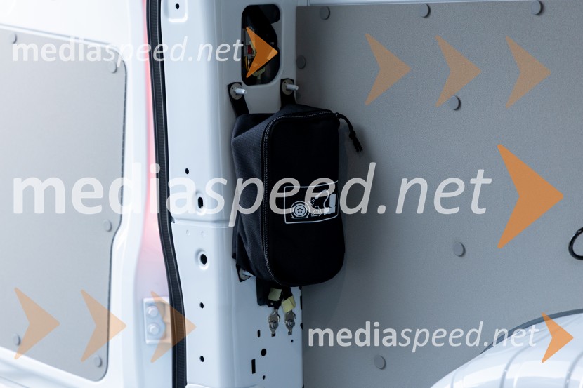 FORD E-TRANSIT CUSTOM FURGON