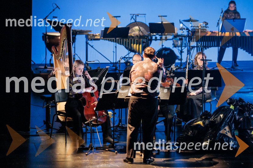 Cankarjev dom: Zločin v blatnem dolu