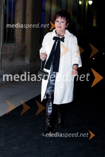 Zdenka Kahne, lastnica in direktorica kozmetike KahneNina Šušnjara, modna revija