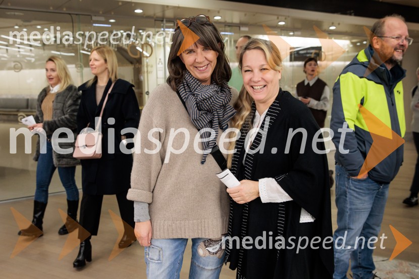  Barbara Rogelj, vodja humanističnega in kulturno-vzgojnega programa, Cankarjev dom;  ... Bratovščina Sinjega galeba, Cankarjev dom