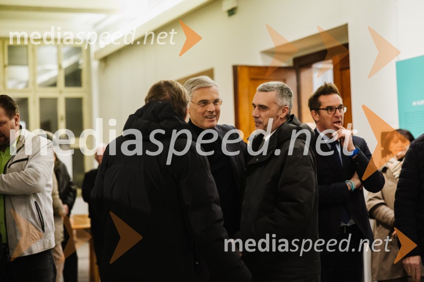 mag. Črtomir Remec,  predsednik Inženirske zbornice Slovenije in direktor Stanovanjskega sklada;  ... ;  Samo Turel, Župan Mestne občine Nova GoricaReka Soča in njeni mostovi, razstava