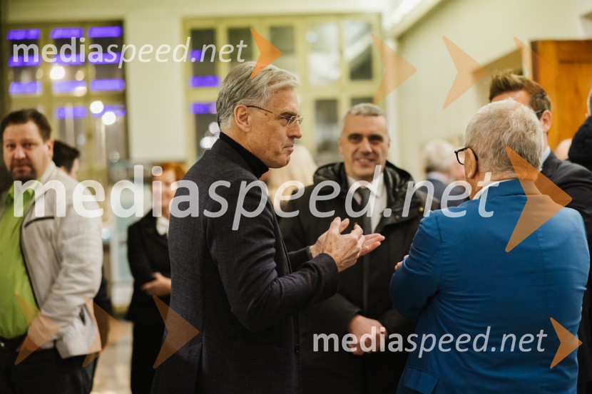 mag. Črtomir Remec,  predsednik Inženirske zbornice Slovenije in direktor Stanovanjskega sklada;  ... Reka Soča in njeni mostovi, razstava