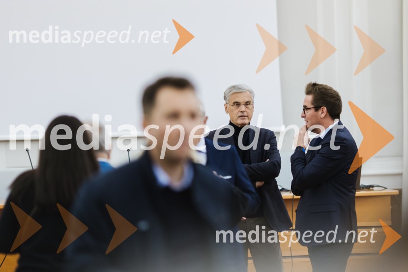 mag. Črtomir Remec,  predsednik Inženirske zbornice Slovenije in direktor Stanovanjskega sklada;  Samo Turel, Župan Mestne občine Nova GoricaReka Soča in njeni mostovi, razstava