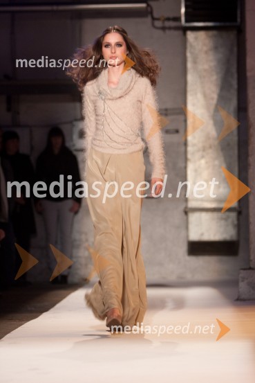 ManekenkaNina Šušnjara, modna revija